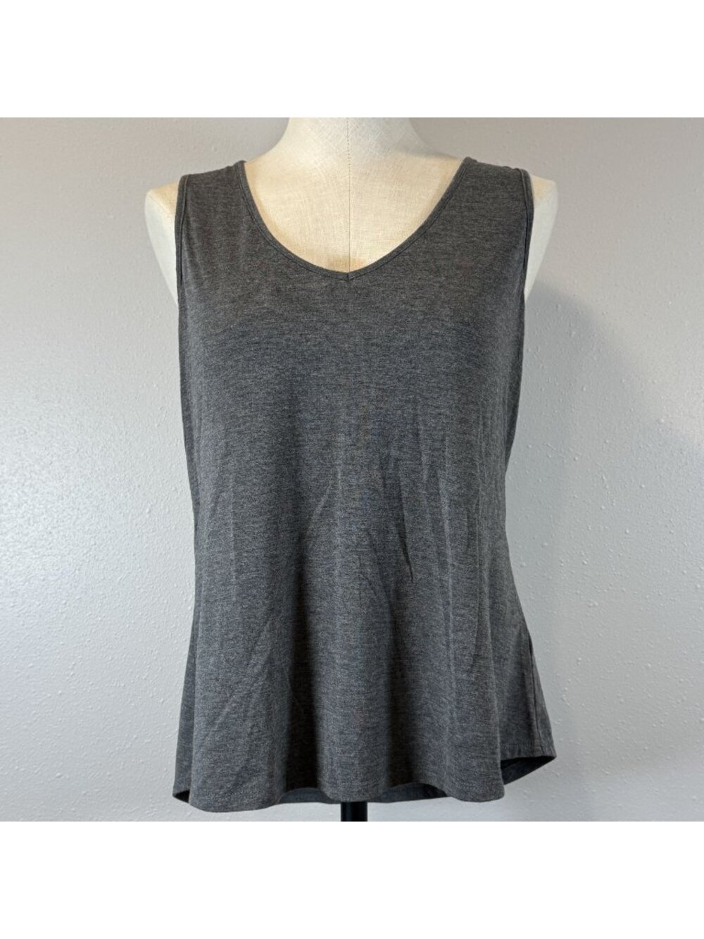 Maurices Racerback Tank Top Womens Size M Gray Sleeveless Crochet-look Lace Back